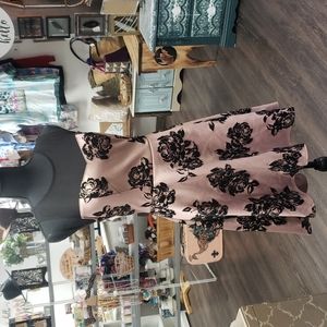 Cocktail dress Dusty mauve and black velvet flowers AR